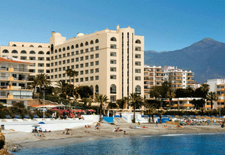   RIU Hotels & Resorts  En los mejores destinos del mundo (Hotel Nerja)